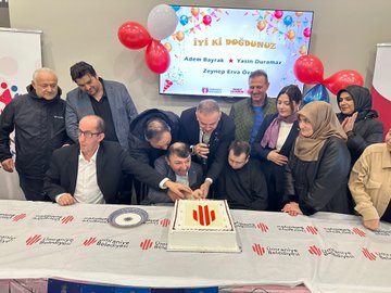 Engelleri Birlikte Aşıyor, Doğum Günlerini Birlikte Kutluyoruz