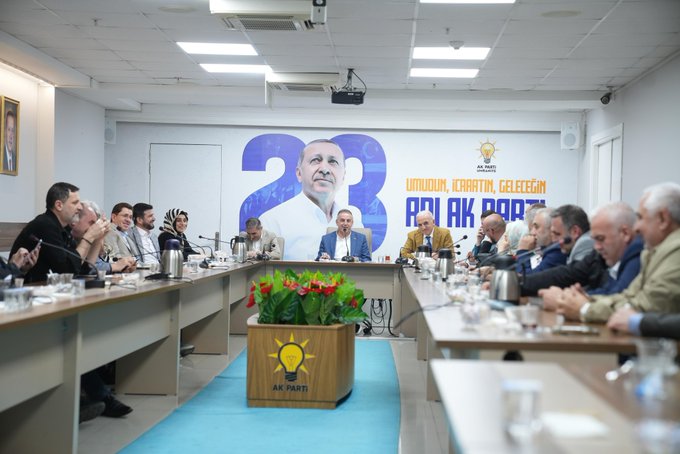 Gayretimizi artıran, vaktimizi bereketlendiren; gönülden bir selam, sıcak bir muhabbettir…