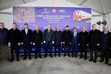 Altunizade–Çamlıca Camii–Bosna Bulvarı Metro Hattı şantiyesinde devam eden çalışmaları yerinde inceledik.