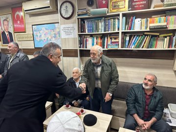 Gönülden gönüle bir yol bizimkisi… Çayımız sıcak, muhabbetimiz daim