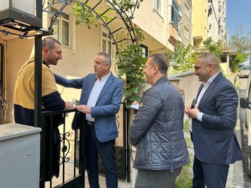 Bizim siyasetimiz sahada, hemşehrilerimizle gönül gönüle..