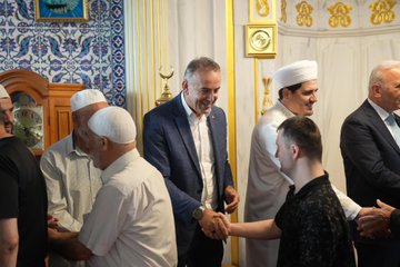 Bayramlar; birlik, beraberlik, kardeşlik ve paylaşmaktır