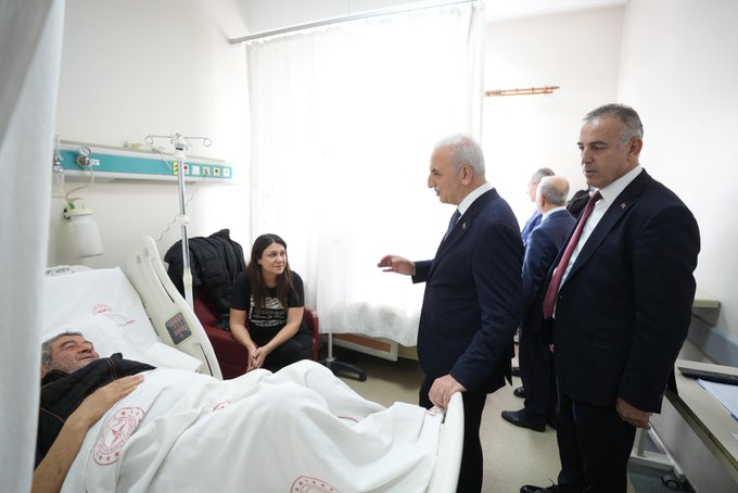 Tüm hastalarımıza Rabbimden acil şifalar diliyorum.