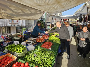“İlçe Başkanımız Salim Çetinkaya Armağanevler Pazarı’nda Esnaflarımızla Buluştu”
