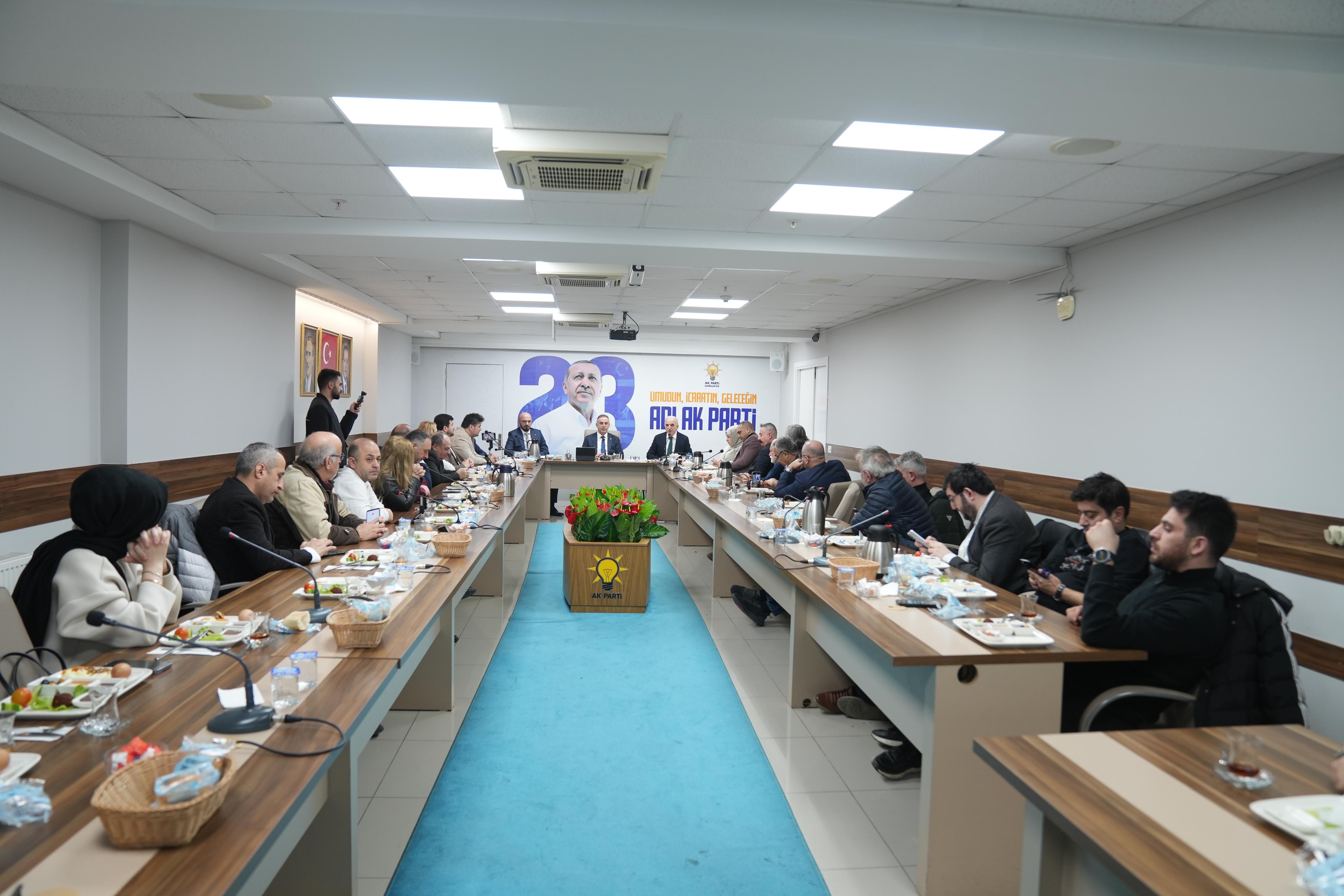 10 OCAK ÇALIŞAN GAZETECİLER GÜNÜ MÜNASEBETİYLE YEREL GAZETECİLERİMİZİ MİSAFİR ETTİK .